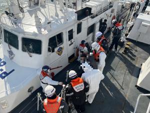 보령해양경찰서, 기상악화로 여객선 통제된 섬마을 응급환자 육지이송